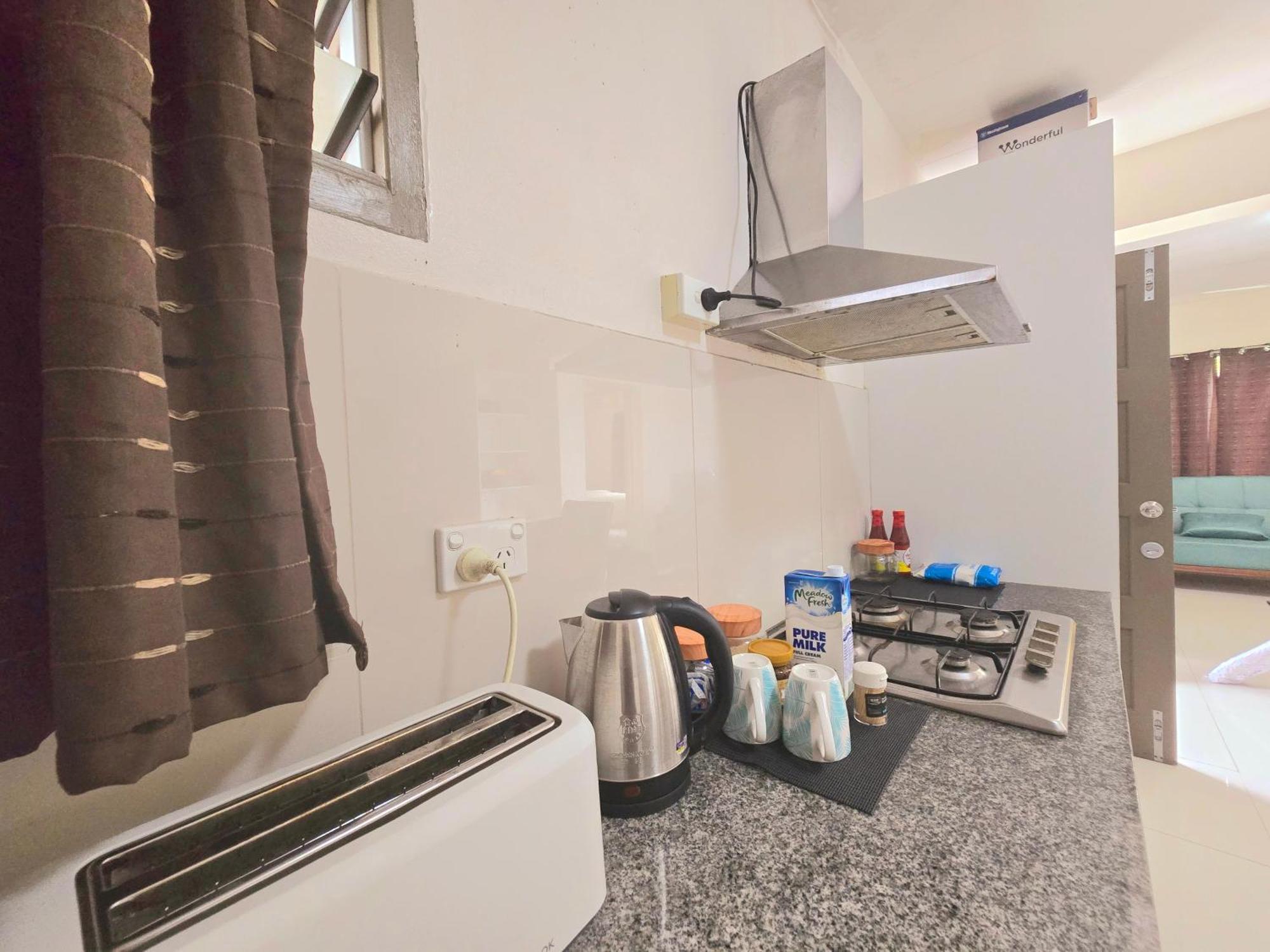 Family Retreat In Suva, Swimming Pool, Free Wifi & Parking Apartment Екстериор снимка
